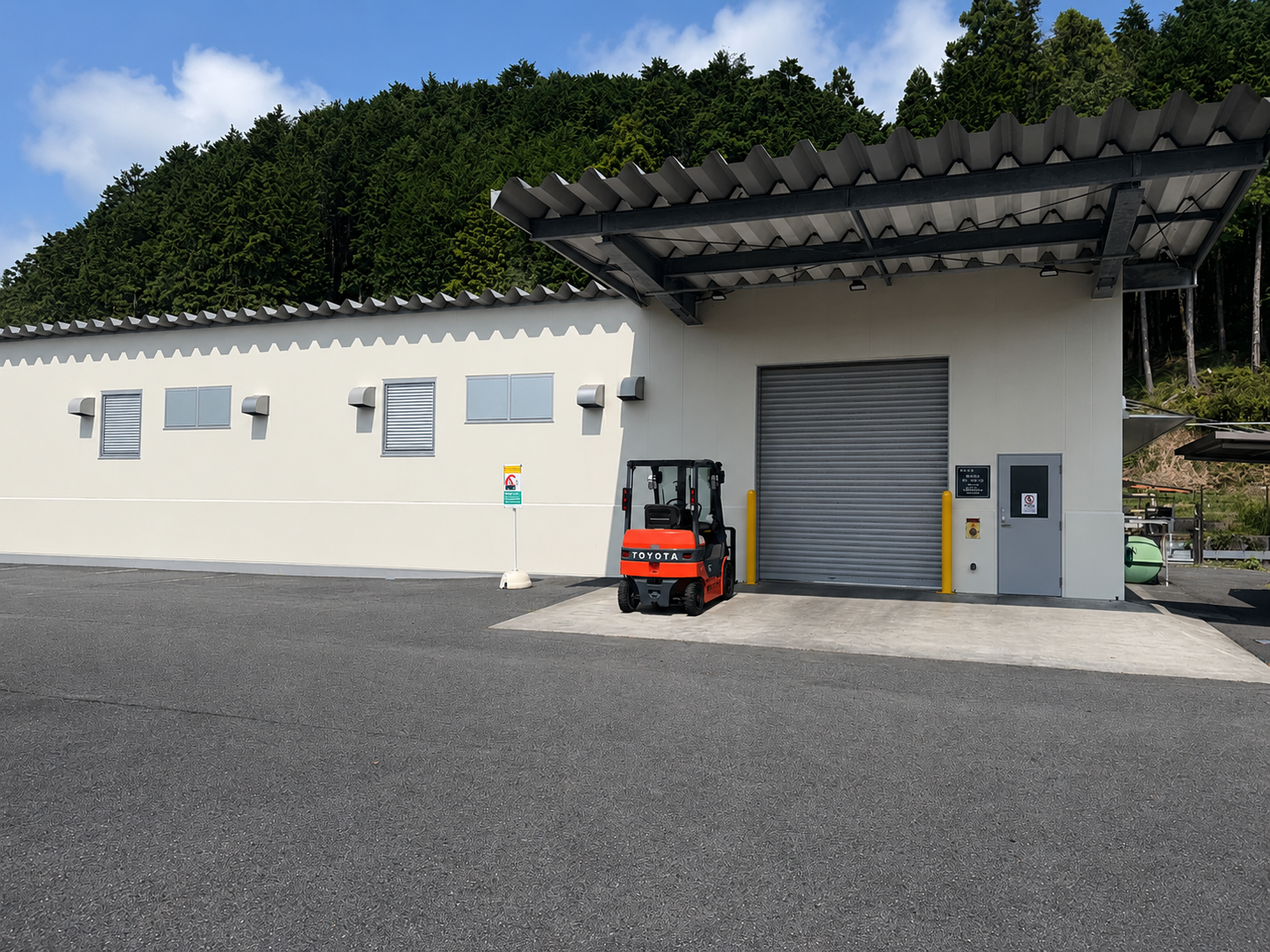 某印刷会社社屋外壁改修工事　